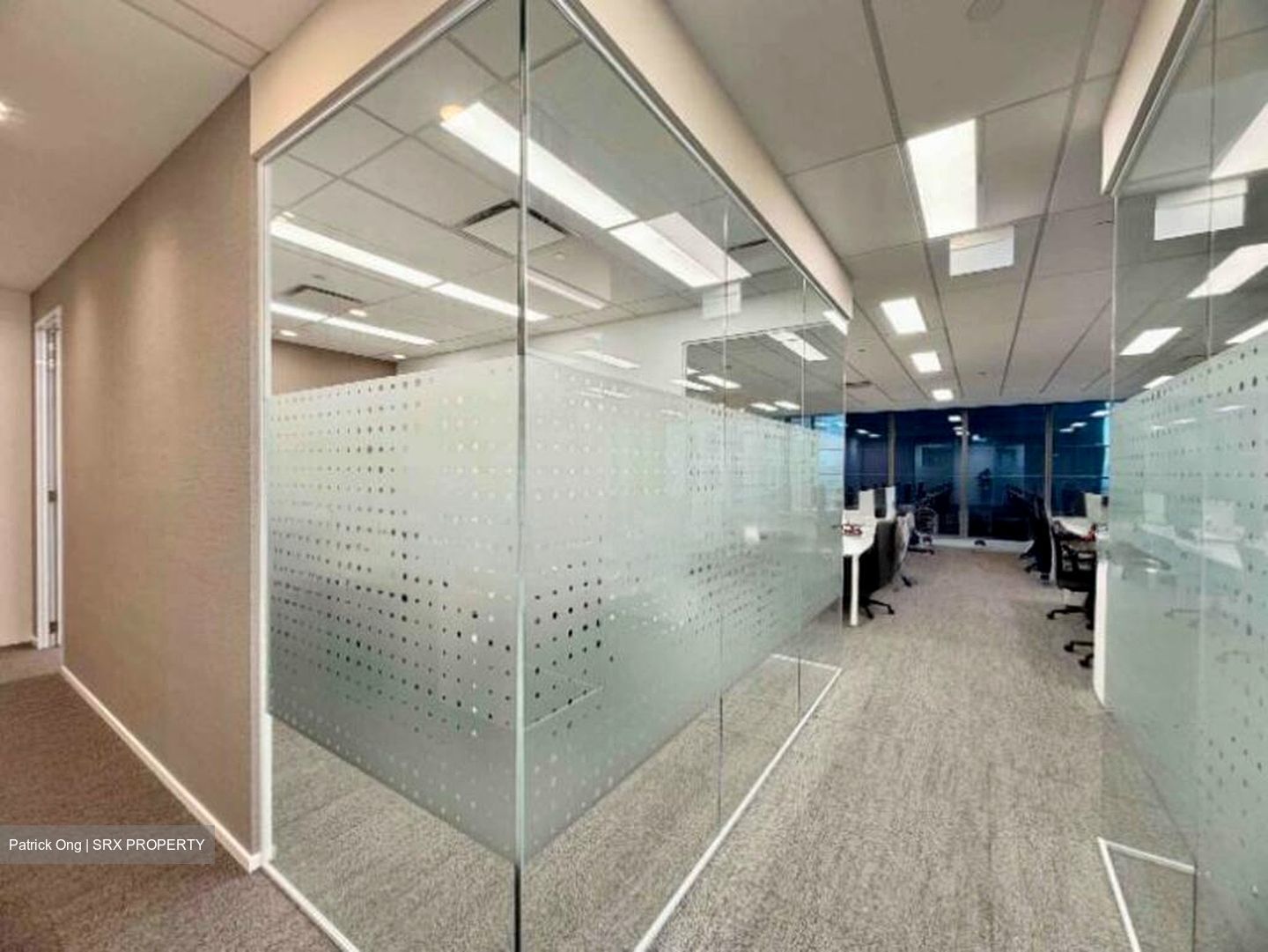 Oue Downtown (D1), Office #519729821